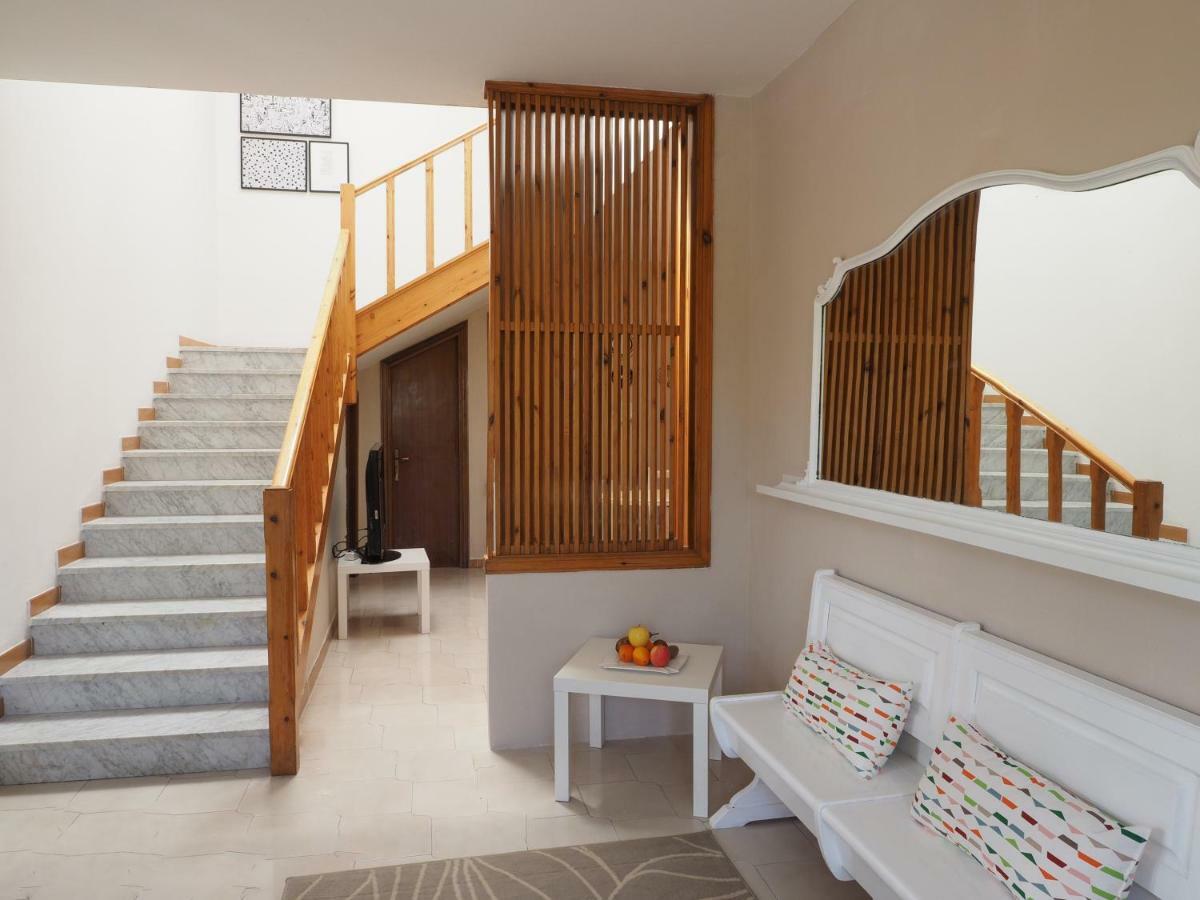 Domus Tua Bed & Breakfast Пиетрелчина Екстериор снимка