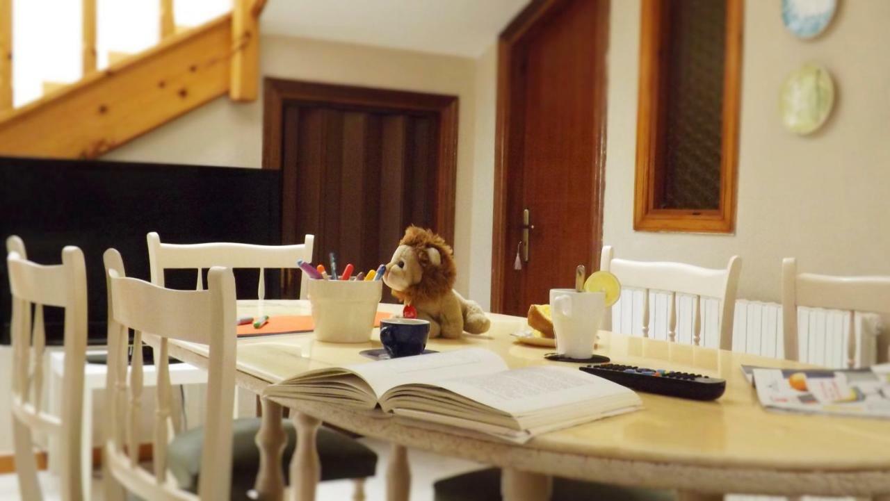 Domus Tua Bed & Breakfast Пиетрелчина Екстериор снимка